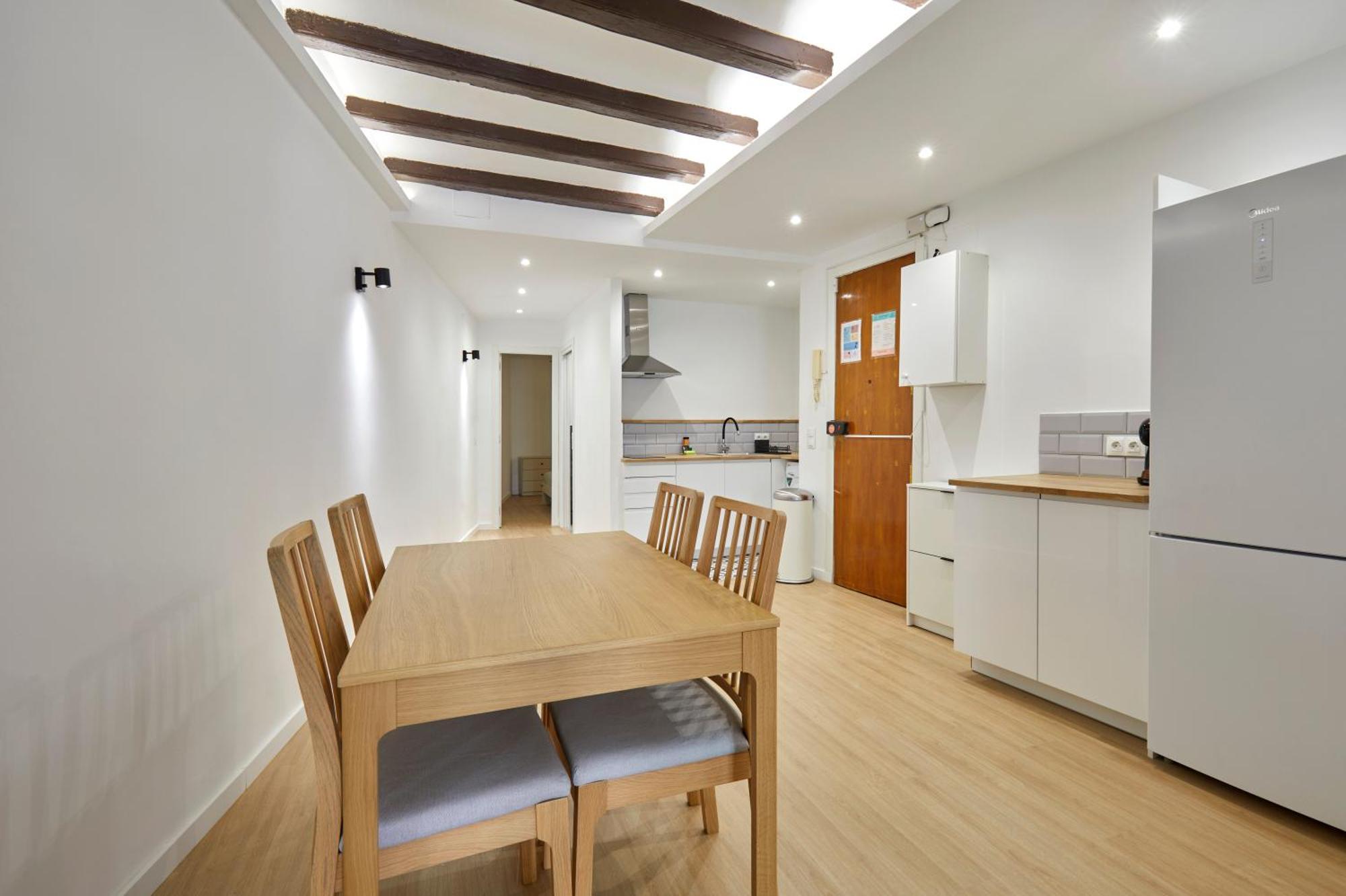 17 Nice Apartment Next To El Molino Barcelona Exteriör bild